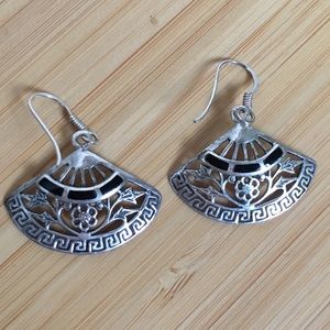 ❤️ Vintage fan shaped earrings
